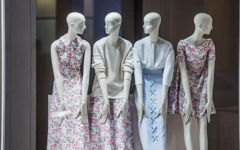 Come scegliere una boutique specializzata in abbigliamento donna a Roma Nord: criteri e servizi utili