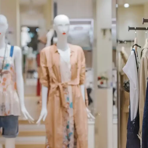 Franchising di abbigliamento donna casual a Potenza: guida pratica per scegliere e aprire