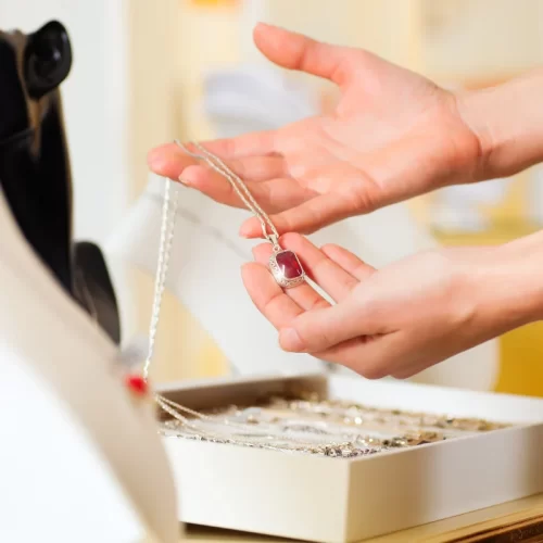 Valutazione dell’oro a Padula Scalo: come funziona e cosa sapere prima di vendere